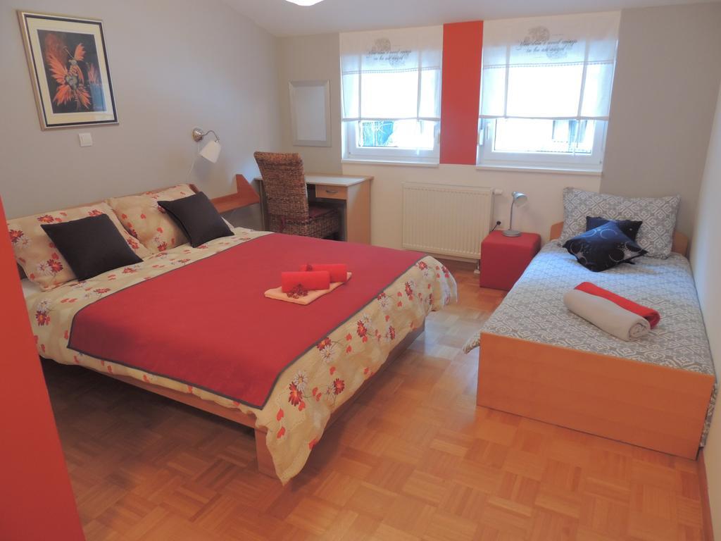 Apartment Alvarium Кобарид Стая снимка