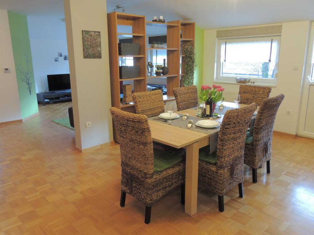 Apartment Alvarium Кобарид Стая снимка
